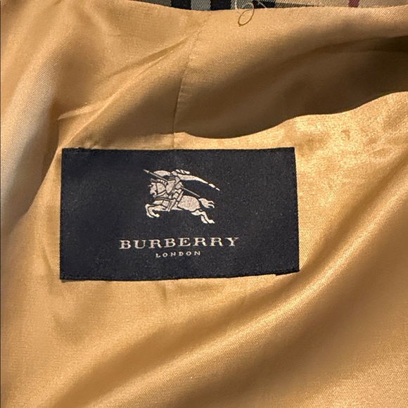 Burberry Beige and black Checkered Trench Coat - Picture 4 of 10